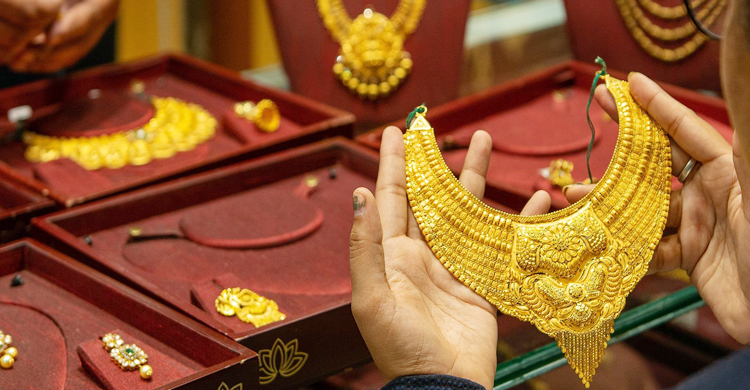 পাঁচদিনে সোনার দাম কমলো ৬৪৯৭ টাকা