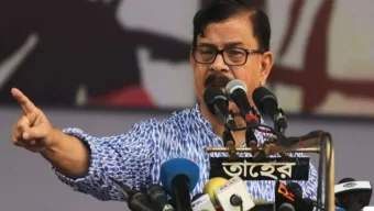 দ্রুত নির্বাচন দিয়ে মানসম্মান নিয়ে চলে যান: মান্না