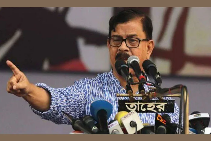 দ্রুত নির্বাচন দিয়ে মানসম্মান নিয়ে চলে যান: মান্না