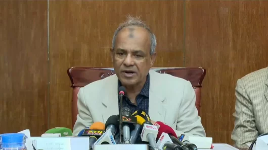 আওয়ামী লীগ নিষিদ্ধের বিষয়ে যা বললেন স্বরাষ্ট্র উপদেষ্টা