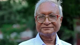 সামাজিক ব্যবধান ঘুচছে না