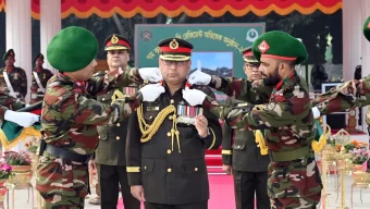 ইনফ্যান্ট্রি রেজিমেন্টের ‘কর্নেল অব দি রেজিমেন্ট’ হিসেবে অভিষিক্ত সেনাপ্রধান