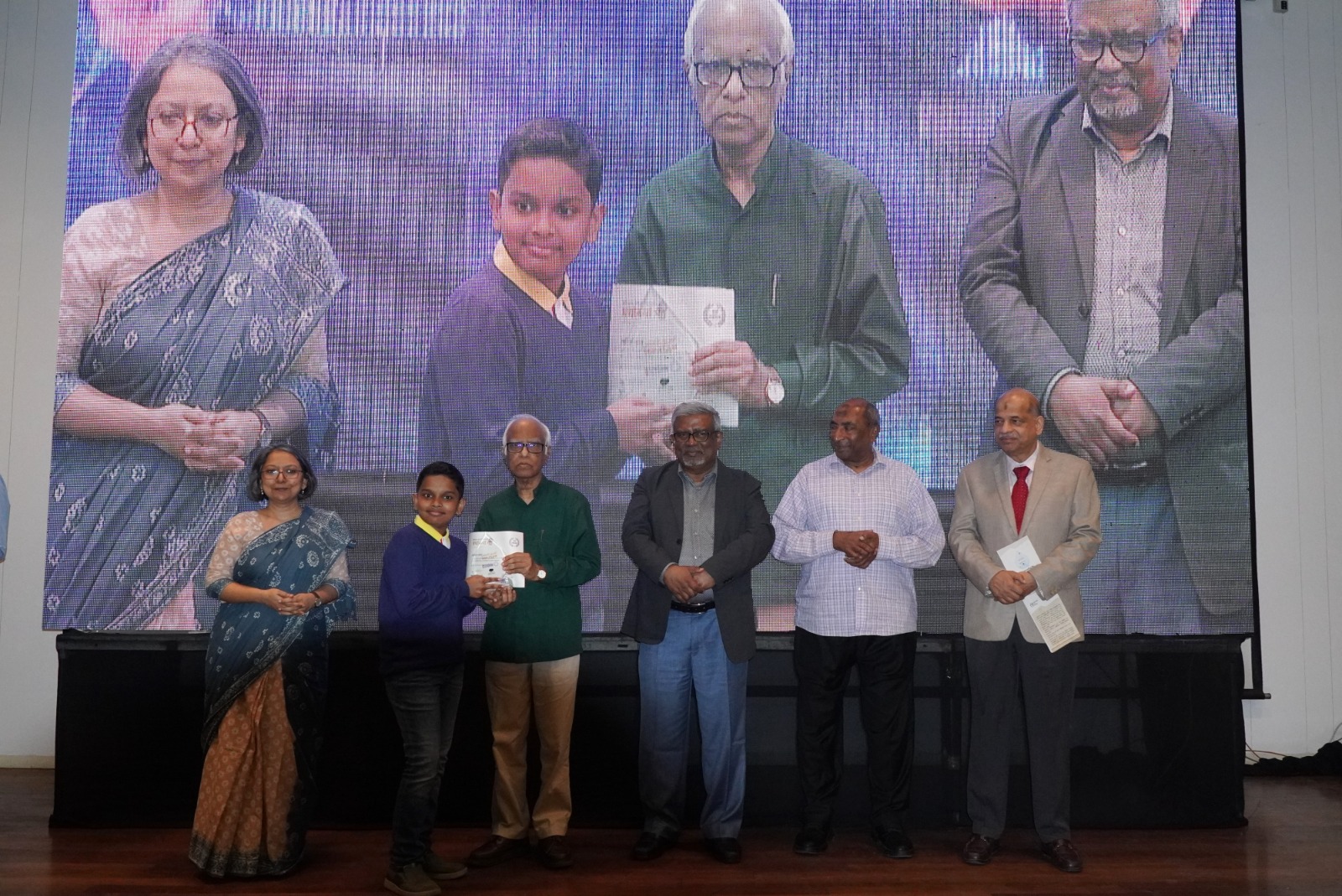 তরুণ গণিতবিদদের অদম্য মেধা, অক্লান্ত পরিশ্রম এবং নিষ্ঠা আমাদের সকলকে গর্বিত করেছে: শিক্ষা উপদেষ্টা 