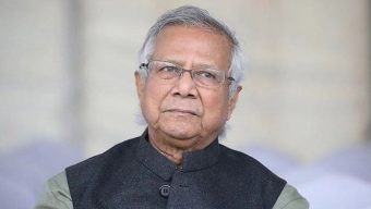 বইমেলার স্টলে হট্টগোলের ঘটনায় প্রধান উপদেষ্টার নিন্দা, দোষীদের বিচারের আওতায় আনার নির্দেশ