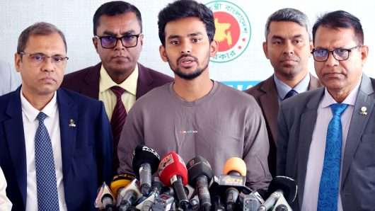 স্থানীয় সরকার নির্বাচনের বিষয়ে খুব দ্রুতই সিদ্ধান্ত: আসিফ মাহমুদ