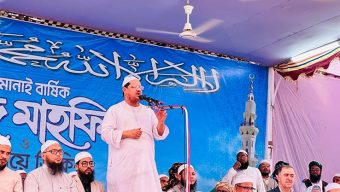 উচ্চ আদালত ও উচ্চ শিক্ষায় বাংলার ব্যবহার নিশ্চিত করতে না পারা বায়ান্নর সঙ্গে বিশ্বাসঘাতকতা : চরমোনাই পীর