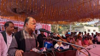 সিরাজগঞ্জে শহীদ পরিবারের পাশে দাঁড়ালেন তারেক রহমান