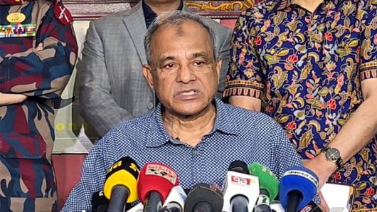 আওয়ামী লীগের দোসররা দেশকে অস্থিতিশীল করার অপচেষ্টা চালাচ্ছে: জরুরি সংবাদ সম্মেলনে স্বরাষ্ট্র উপদেষ্টা