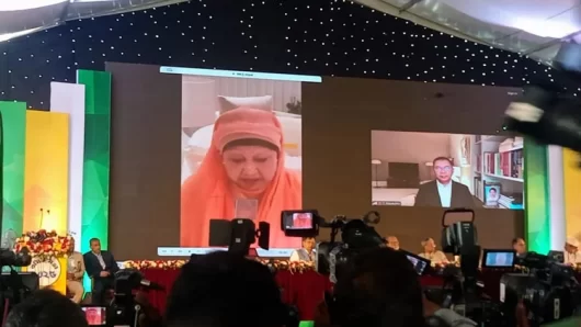 সংস্কার দ্রুত শেষ করে নির্বাচনের আহ্বান খালেদা জিয়ার