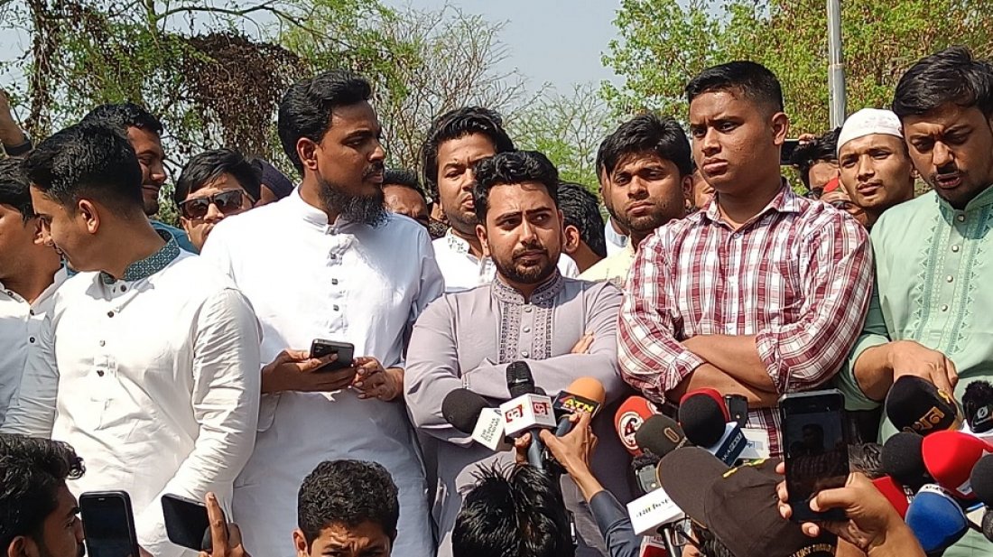 রায়েরবাজারে জুলাই শহীদদের কবর জিয়ারত এনসিপির, মধ্যপন্থি রাজনীতির অঙ্গীকার