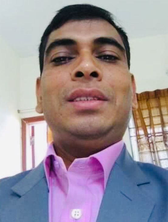 বরিশালের শিক্ষা বোর্ডের চেয়ারম্যান ফ্যাসিস্টদের দোসর নিজের অপরাধ আড়াল করার জন্য বিভ্রান্তিকর তথ্য প্রচার করছেন