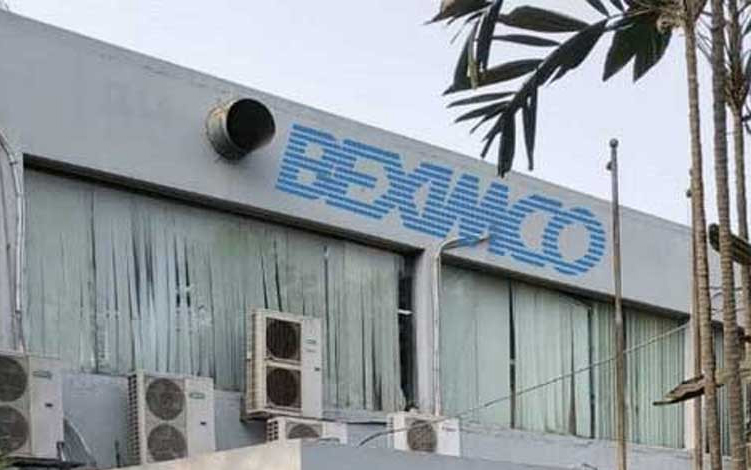 বেক্সিমকো ইন্ডাস্ট্রিয়াল পার্কের লে-অফকৃত ১৪টি প্রতিষ্ঠানসমূহের শ্রমিকদের পাওনাদি পরিশোধে সরকার কর্তৃক ৫২৫.৪৬ কোটি টাকার চেক হস্তান্তর