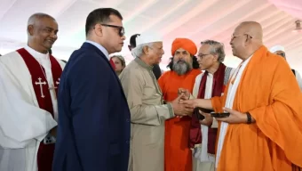 জাতিকে এগিয়ে নিতে সকলকে ঈদুল ফিতরের বার্তা ধারণের আহ্বান প্রধান উপদেষ্টার
