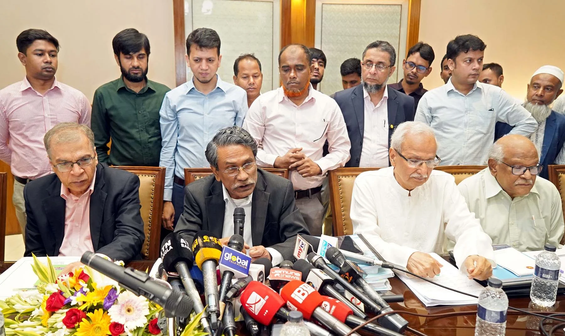 নারীবিষয়ক সংস্কার কমিশনের সুপারিশ বাস্তবায়নে প্রধান উপদেষ্টার তাগিদ