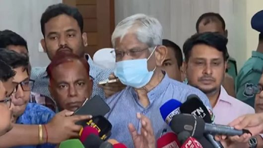 এখনই জ্বালানির দাম বাড়ছে না, যুদ্ধ পরিস্থিতি পর্যবেক্ষণে সরকার: অর্থ উপদেষ্টা