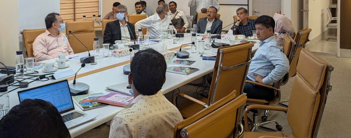 নির্ভুল পাঠ্যবই ছাত্রছাত্রীদের হাতে তুলে দিতে সরকার বদ্ধপরিকর -শিক্ষা উপদেষ্টা
