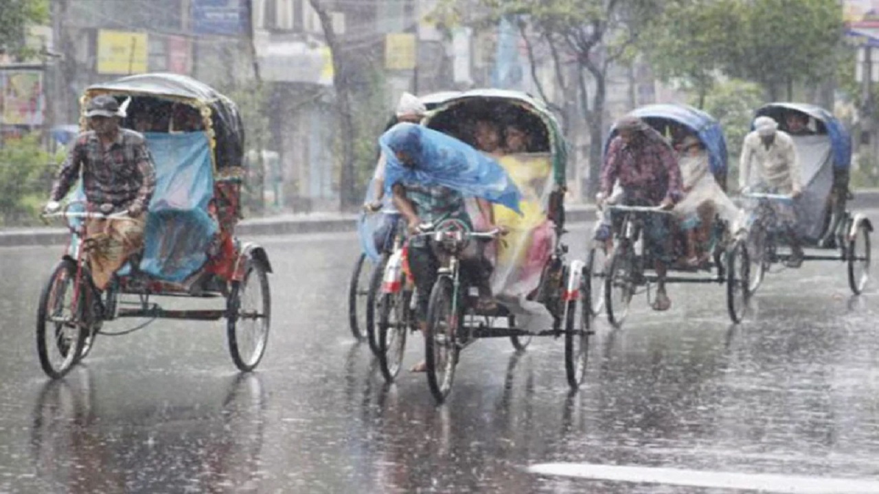 তিন বিভাগে ভারী বৃষ্টির সম্ভাবনা, তাপমাত্রা কমতে পারে