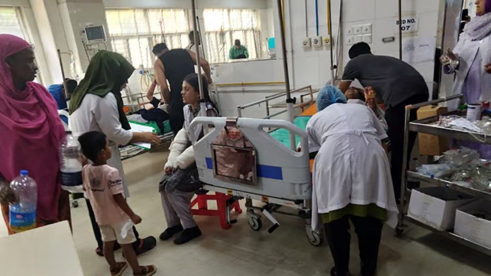 উত্তরায় বিমান বিধ্বস্ত:  এখন পর্যন্ত নিহত ১৯ জন