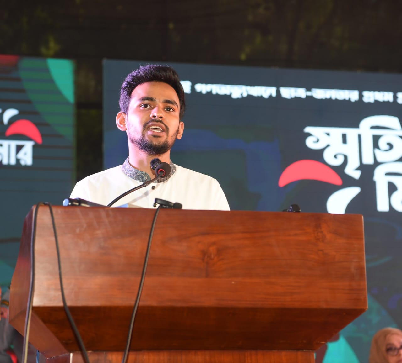 ১১ জুলাইকে ‘প্রথম প্রতিরোধ দিবস’ ঘোষণা-উপদেষ্টা আসিফ মাহমুদ