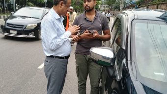 হাতিরঝিল এলাকা পরিদর্শনে রাজউক চেয়ারম্যান: যানজট নিরসনে ও উল্টো পথে আসা যানবাহন নিয়ন্ত্রণে নির্দেশনা