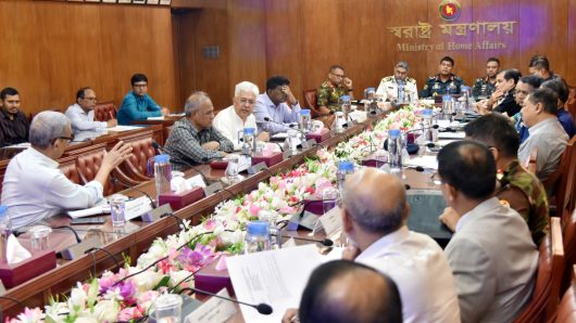 কোনো চাঁদাবাজকেই ছাড় দেয়া হবে না-স্বরাষ্ট্র উপদেষ্টা