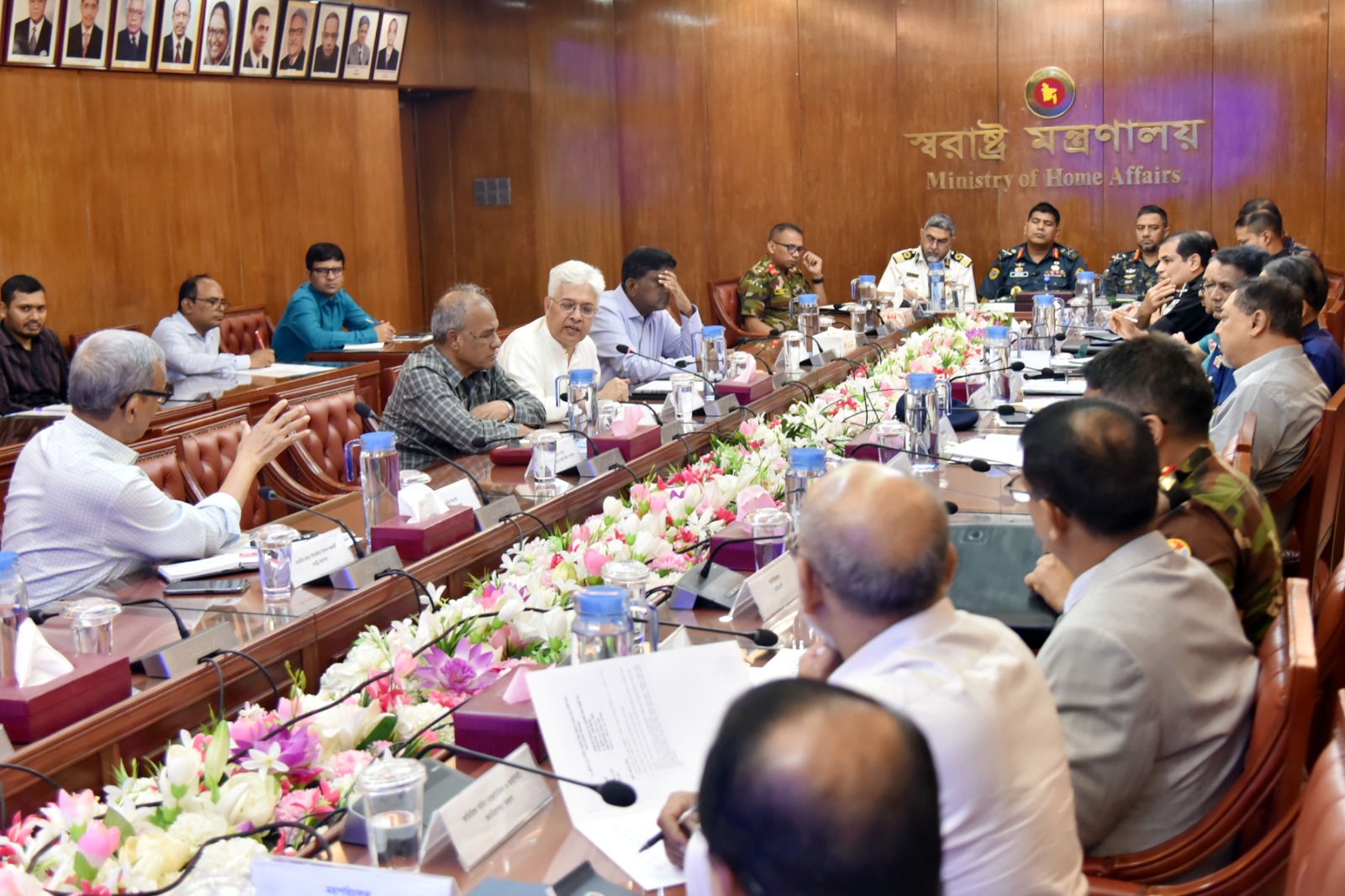 কোনো চাঁদাবাজকেই ছাড় দেয়া হবে না-স্বরাষ্ট্র উপদেষ্টা