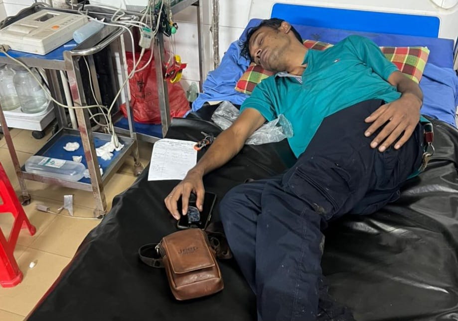 পাওনা টাকা চাওয়ায় সাংবাদিকের ওপর কসাই পারভেজের ভাড়াটে সন্ত্রাসীদের হামলা