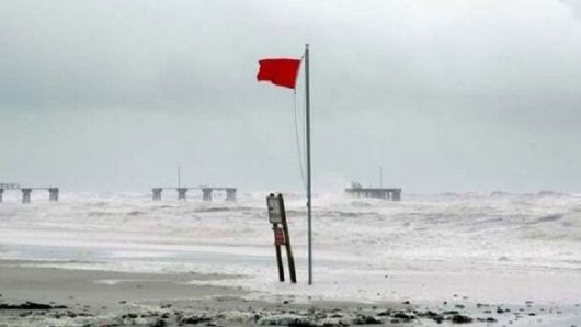 সাগরে লঘুচাপ, সমুদ্র বন্দরে ৩ নম্বর সতর্ক সংকেত