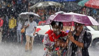 লঘুচাপের আভাস, দেশজুড়ে ঝরবে বৃষ্টি