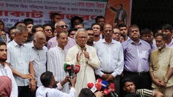 প্রশাসনে ঘাপটি মেরে থাকা ফ্যাসিবাদীরা সুযোগ পেলেই ঝাঁপিয়ে পড়বে: রিজভী