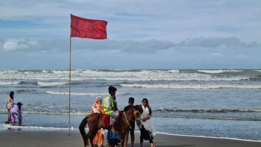 সমুদ্র পর্যটকদের জন্য জরুরি সতর্কবার্তা পর্যটন মন্ত্রণালয়ের