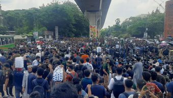 প্রকৌশল বিশ্ববিদ্যালয় শিক্ষার্থীদের ফের শাহবাগ অবরোধ