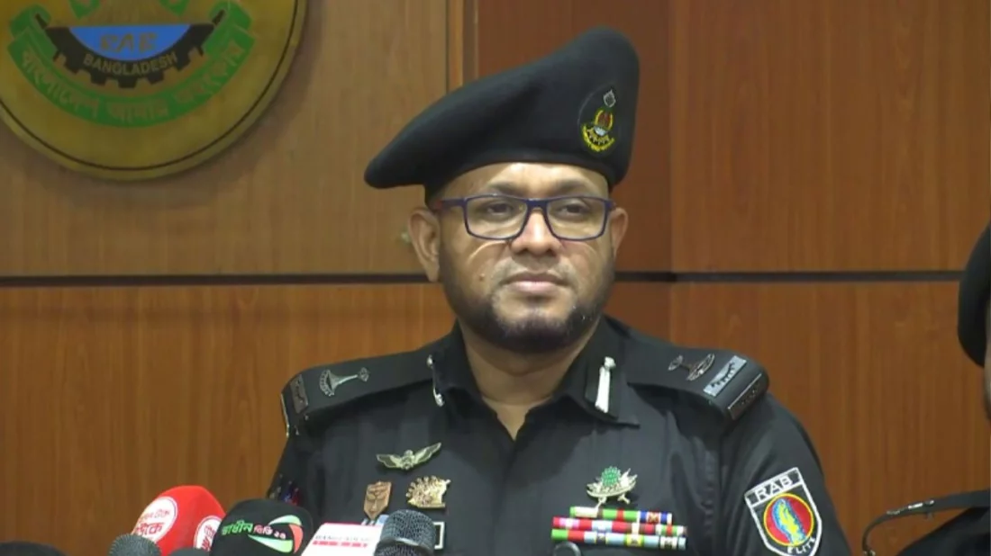 এখনও দেড় হাজার অস্ত্র উদ্ধার না হওয়ার কারণ জানাল র‌্যাব