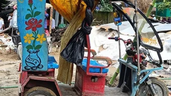 বিদ্যুৎস্পৃষ্ট মাকে বাঁচাতে গিয়ে মেয়েরও গেল প্রাণ