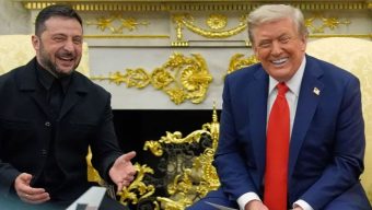 প্রথম ১০ সেকেন্ডেই ট্রাম্পকে চারবার ধন্যবাদ দেন জেলেনস্কি