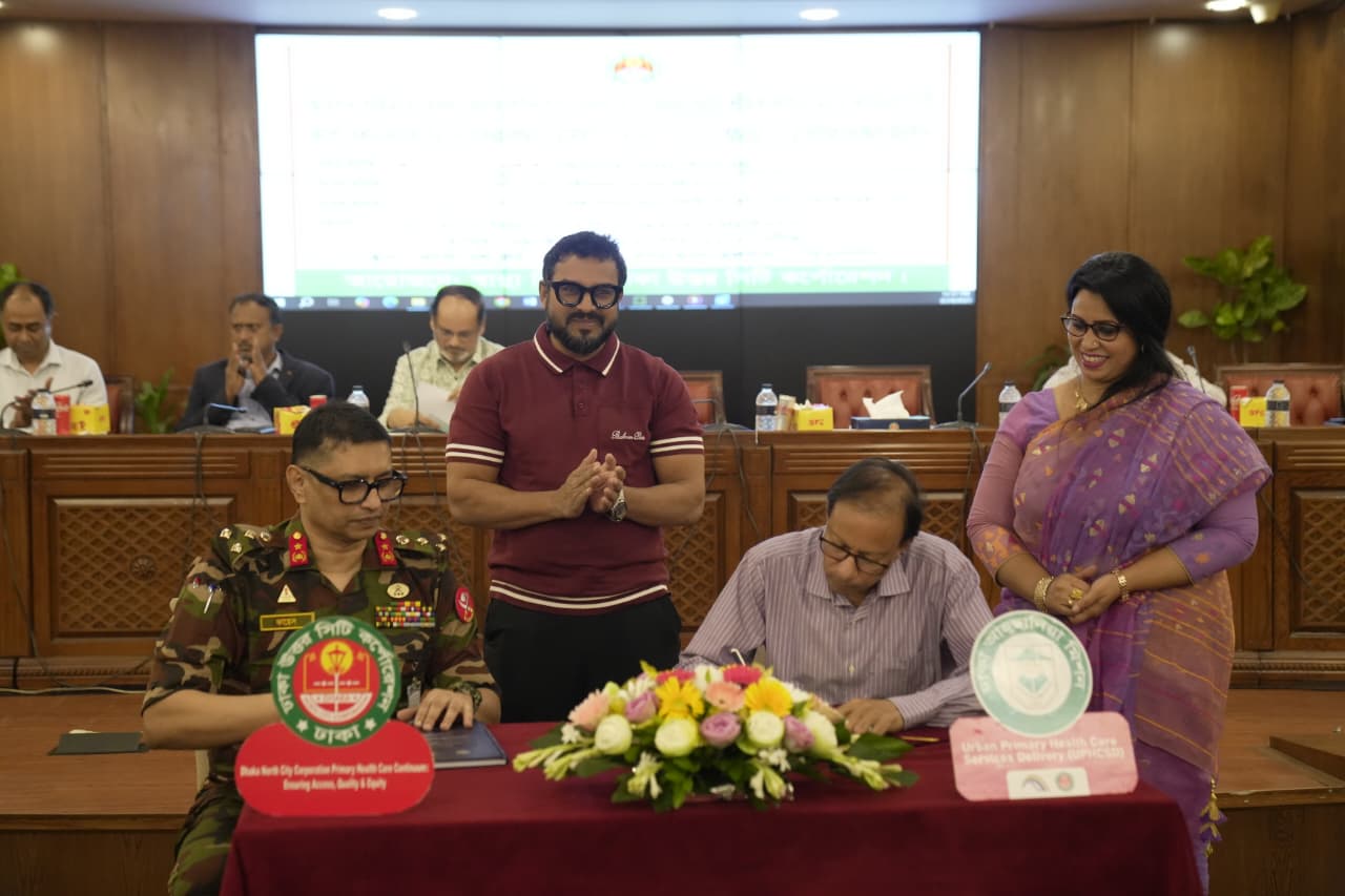 ঢাকায় ২৫ টি স্থায়ী পোস্টার বোর্ড উদ্বোধন করলেন ডিএনসিসি প্রশাসক