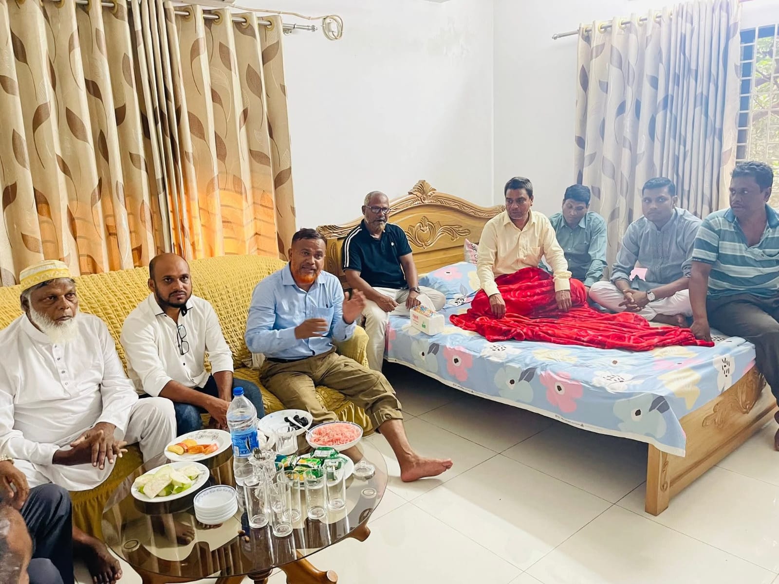 তুরাগে অসুস্থ বিএনপি নেতা তাহেরকে দেখতে হাজী মোঃ মোস্তফা জামান