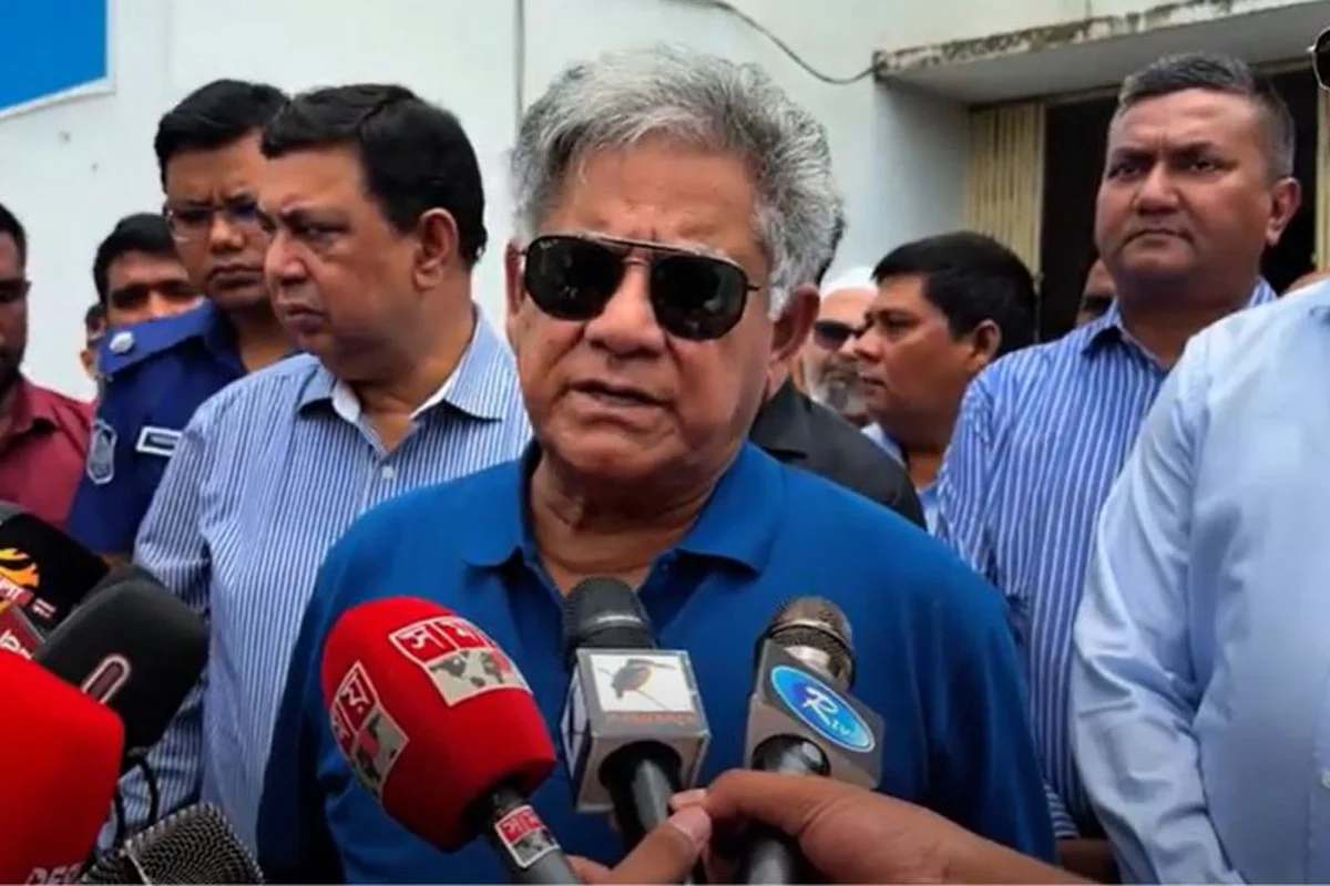 লোকসানে চলা স্থলবন্দরগুলো বন্ধ করে দেওয়া হবে: নৌ উপদেষ্টা