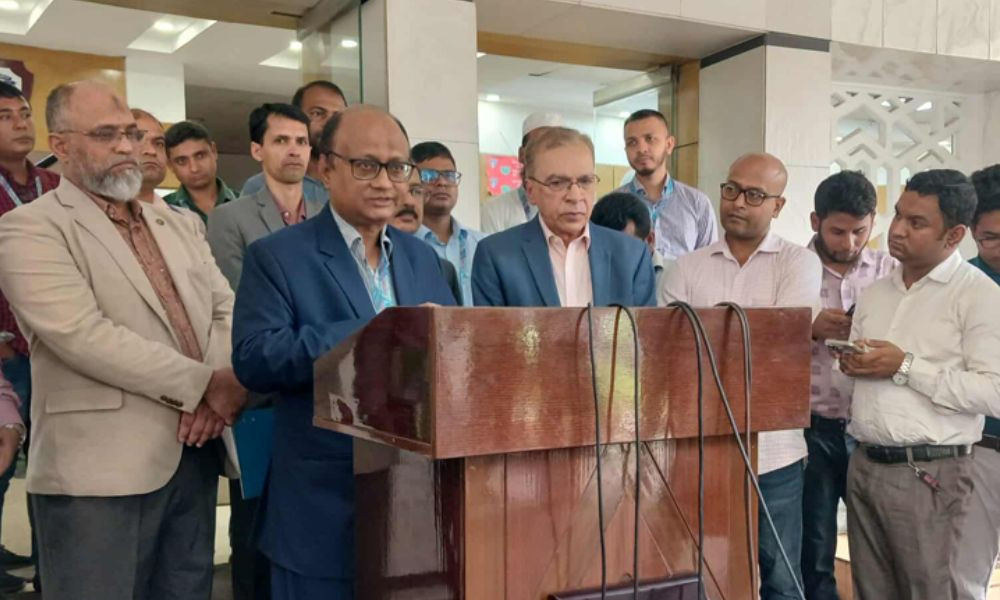 নভেম্বরের মধ্যে হাসিনার বিরুদ্ধে করা ৬ মামলার রায় হবে, আশা দুদক চেয়ারম্যানের
