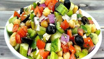 সালাদ খেলেও বাড়তে পারে শর্করার মাত্রা, যেভাবে খাবেন