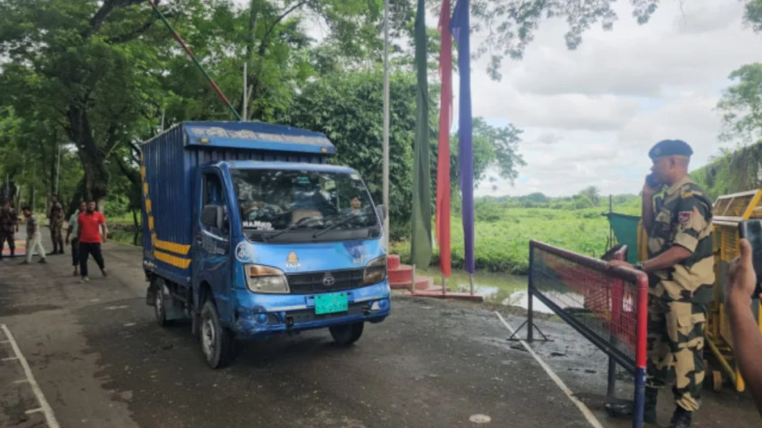 দুর্গাপূজা উপলক্ষে ভারতে ৫০০ কেজি চিনিগুঁড়া চাল উপহার পররাষ্ট্র মন্ত্রণালয়ের