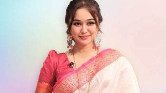 একাত্তরে হারিয়েছি আজকেও হারাব : চমক