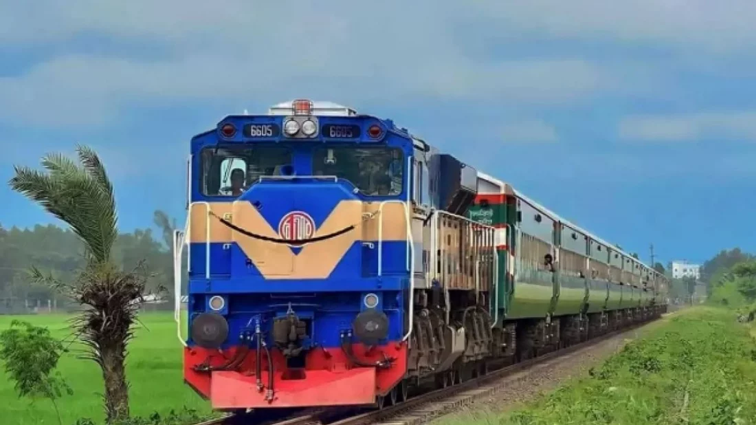 পূজার ছুটিতে পূর্বাঞ্চলে চলবে ৪ জোড়া স্পেশাল ট্রেন