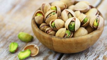 রক্তচাপ নিয়ন্ত্রণে সাহায্য করে পেস্তা, জানুন আরো উপকারিতা
