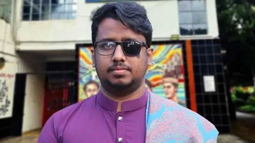 ডাকসুতে জয় পেলেন চোখ হারানো জসীম