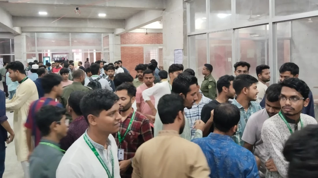 ১৫৩ ভোটার নিয়ে অসঙ্গতি, জাবির আরও এক হলে ভোট গ্রহণ বন্ধ