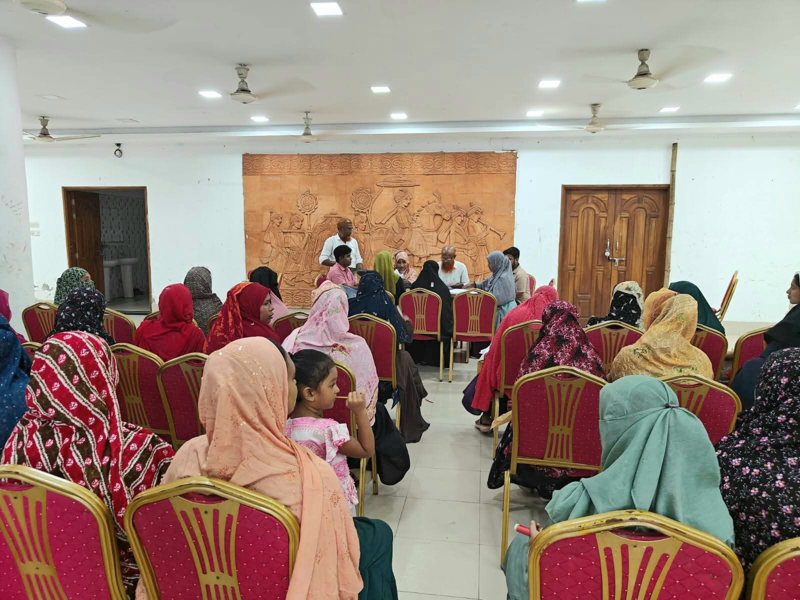 বেনাপোলে গর্ভবতী মায়েদের সরকারি সহায়তা প্রদানের যাচাই-বাছাই কার্যক্রম শুরু