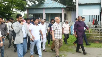 জনগণের দোরগোড়ায় সেবা পৌঁছে দিতে সরকার কাজ করছে: ফারুক-ই-আজম