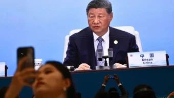 তাইওয়ানের সামরিক কর্মকর্তাদের তথ্য দিলে পুরষ্কার দেবে চীন