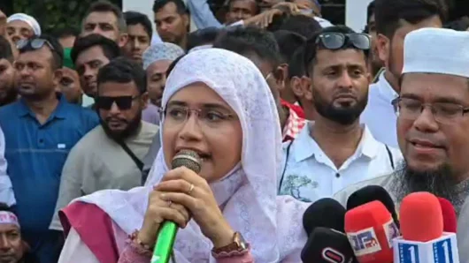 উপদেষ্টারা আখের গুছিয়ে ফেলেছেন কিন্তু শিক্ষকের বেলায় টাকা নেই: সামান্তা